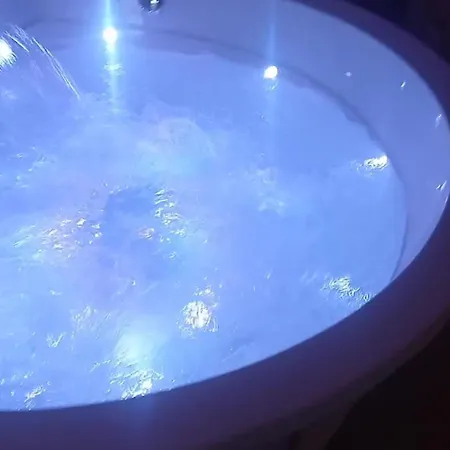 Sole E Luna - Jacuzzi E Relax Apartament Neviano