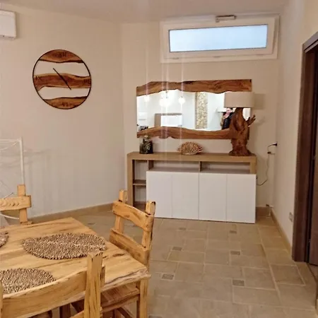 Sole E Luna - Jacuzzi E Relax Apartament