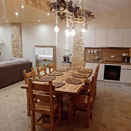 Sole E Luna - Jacuzzi E Relax * Neviano