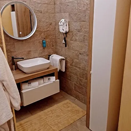 Sole E Luna - Jacuzzi E Relax