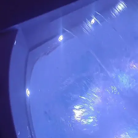 Sole E Luna - Jacuzzi E Relax