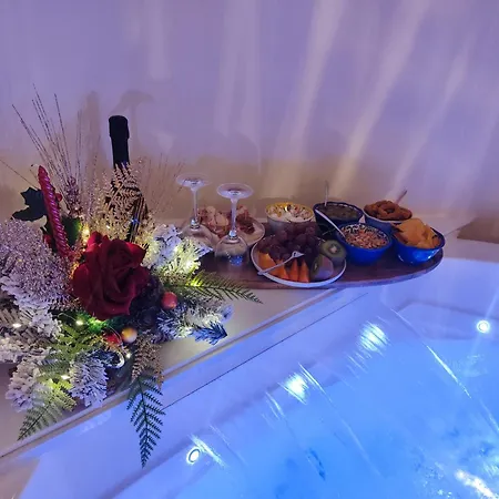 Sole E Luna - Jacuzzi E Relax Appartamento